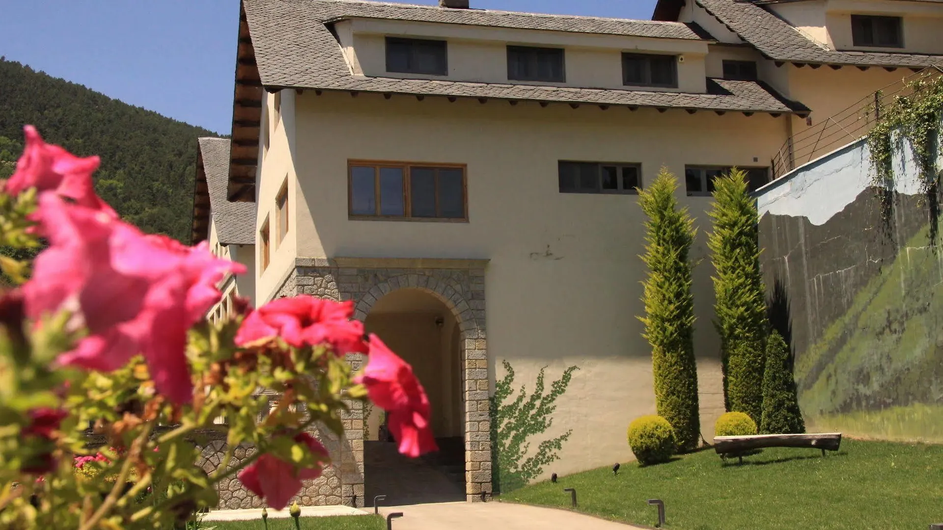 Angelats Hotel - A Signature Boutique Hotel & Restaurant Ribes De Freser